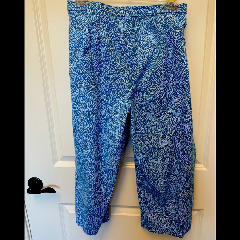 Coldwater Creek Blue Print Capris, Size 18